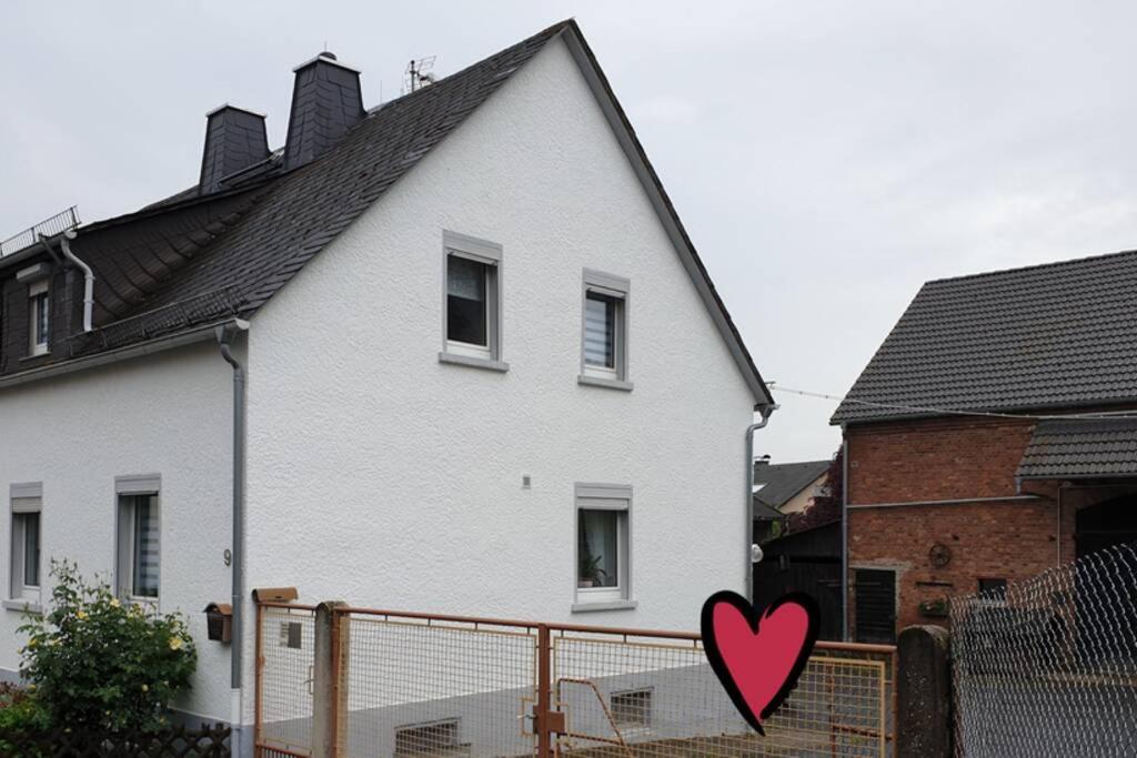 Villa Haus Burbach Bad Camberg Exterior foto